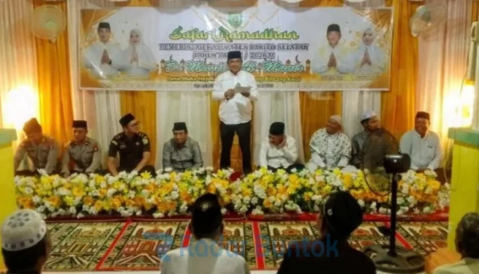 Safari Ramadhan GBA, Wabup Barsel Serahkan Bantuan dan Pererat Silaturahmi Warga Desa