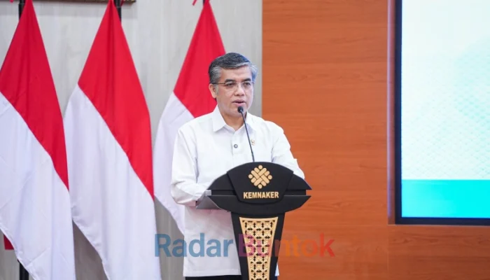 Menaker Tekankan Kesehatan Mental Jadi Bagian Penting dalam SMK3