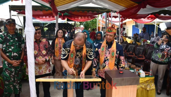 Bupati Barsel Resmikan KCP Bank Kalteng Bangkuang, Perluas Akses Layanan Keuangan hingga Pelosok Daerah