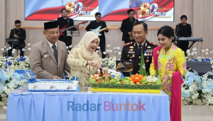 Hadiri Puncak Hari Bhayangkara ke-80, Bupati Barsel Tegaskan Sinergi Pemda dan Polri